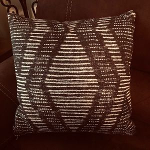 18x18 Accent Pillow. Gray and Off-White